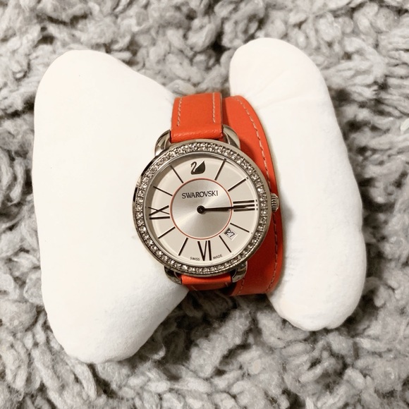 Watch - Picture 2 of 5